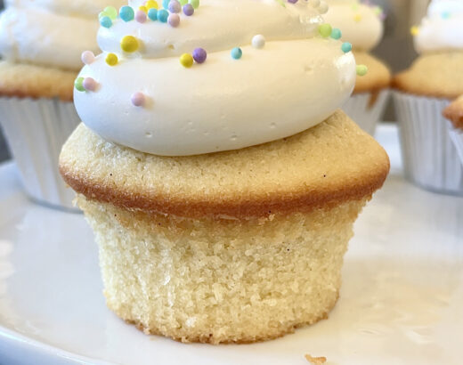 Best Vanilla Cupcakes
