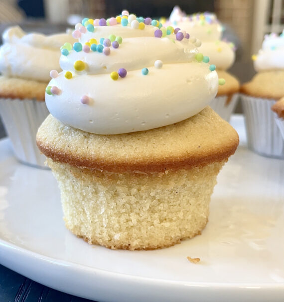 Best Vanilla Cupcakes